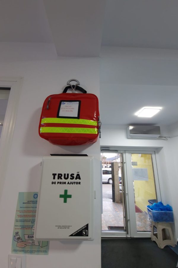 SALA DE ASTEPTARE PARTER 2